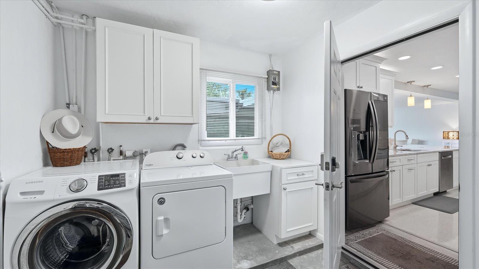 2486 BREAKWATER CIR, SARASOTA, FL, 34231