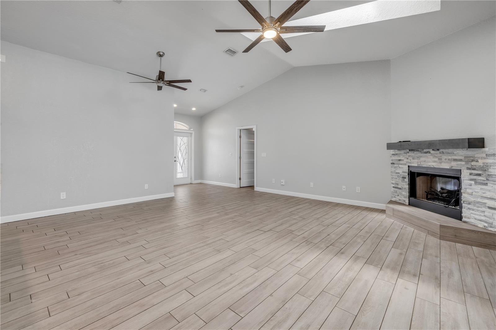 10 CUNNINGHAM DR, NEW SMYRNA BEACH, FL, 32168