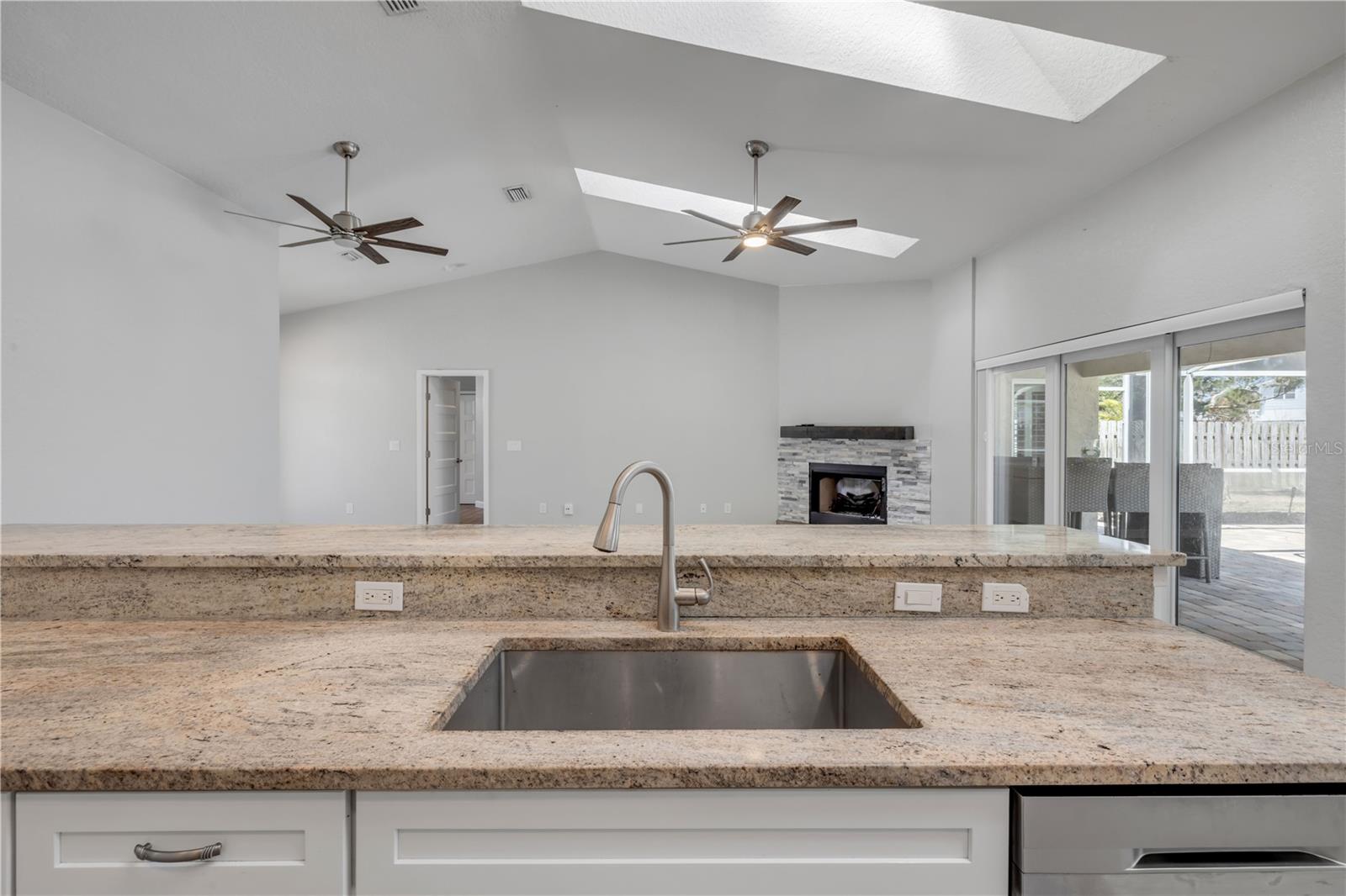 10 CUNNINGHAM DR, NEW SMYRNA BEACH, FL, 32168