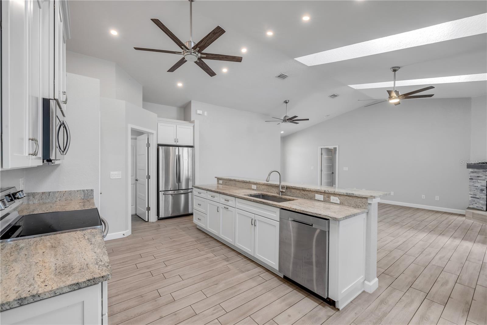 10 CUNNINGHAM DR, NEW SMYRNA BEACH, FL, 32168