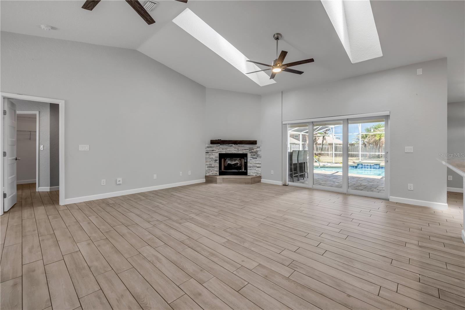 10 CUNNINGHAM DR, NEW SMYRNA BEACH, FL, 32168