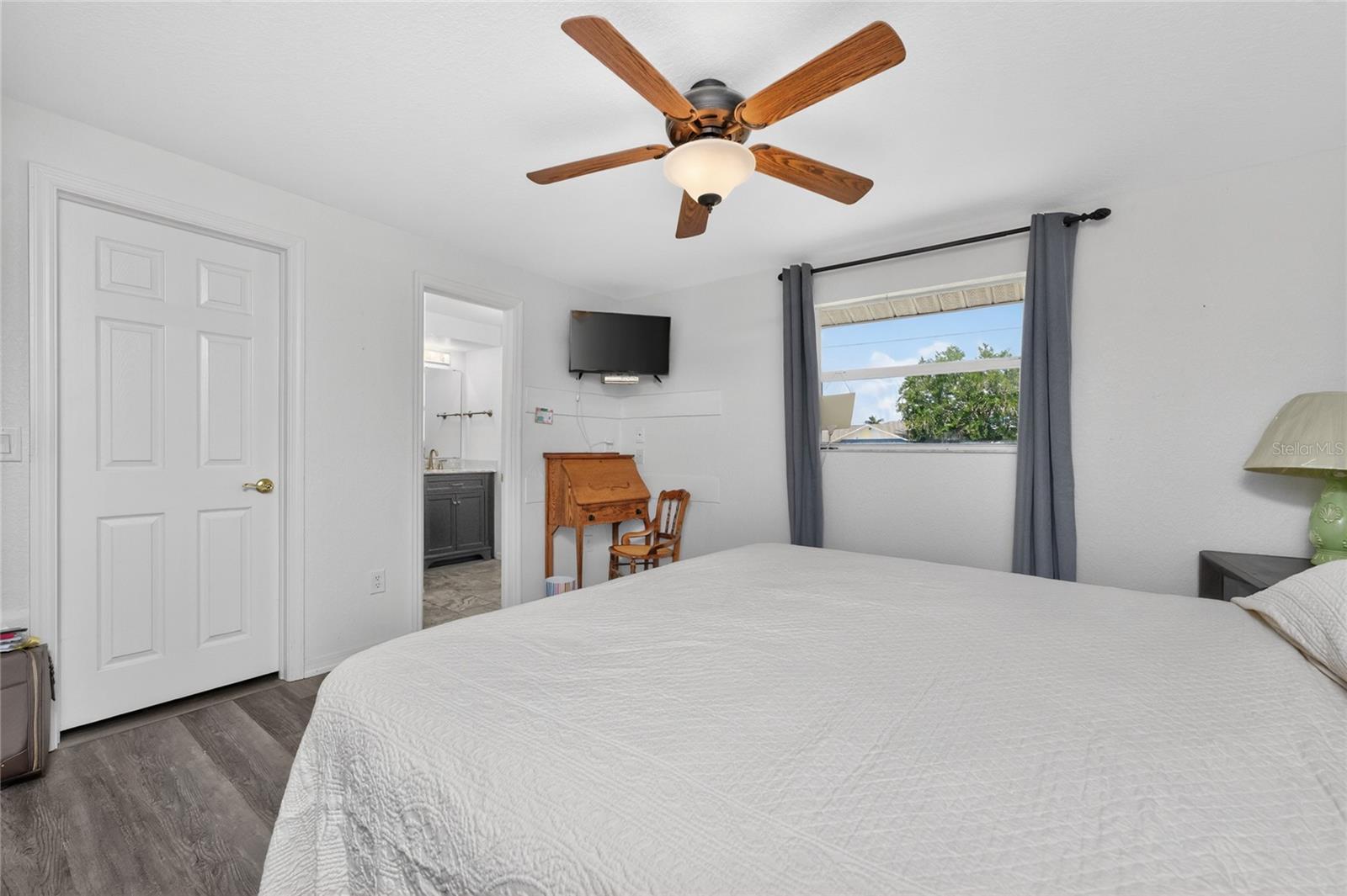 20153 MIDWAY BLVD, PORT CHARLOTTE, FL, 33952