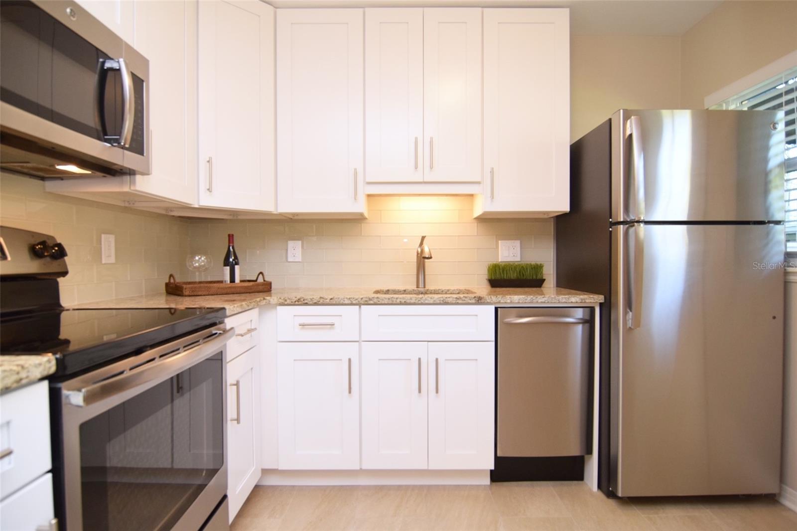 606 12TH AVE NE #2, ST PETERSBURG, FL, 33701