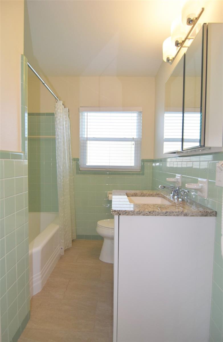 606 12TH AVE NE #2, ST PETERSBURG, FL, 33701