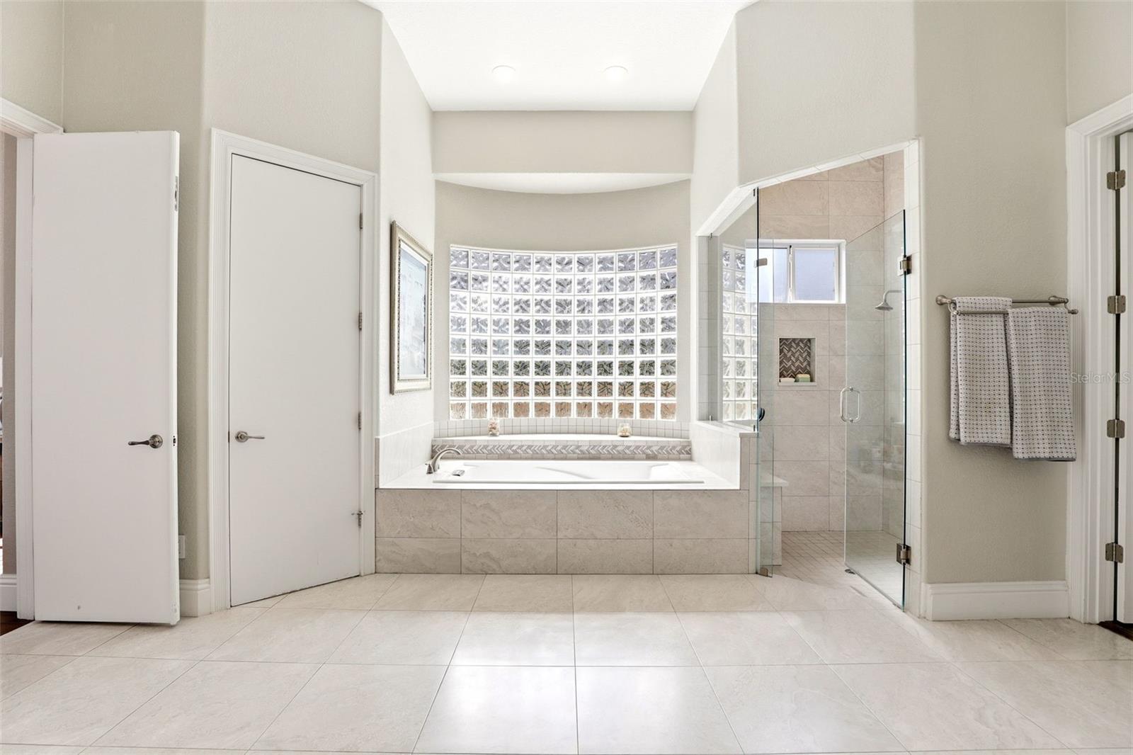 9151 POINT CYPRESS DR, ORLANDO, FL, 32836