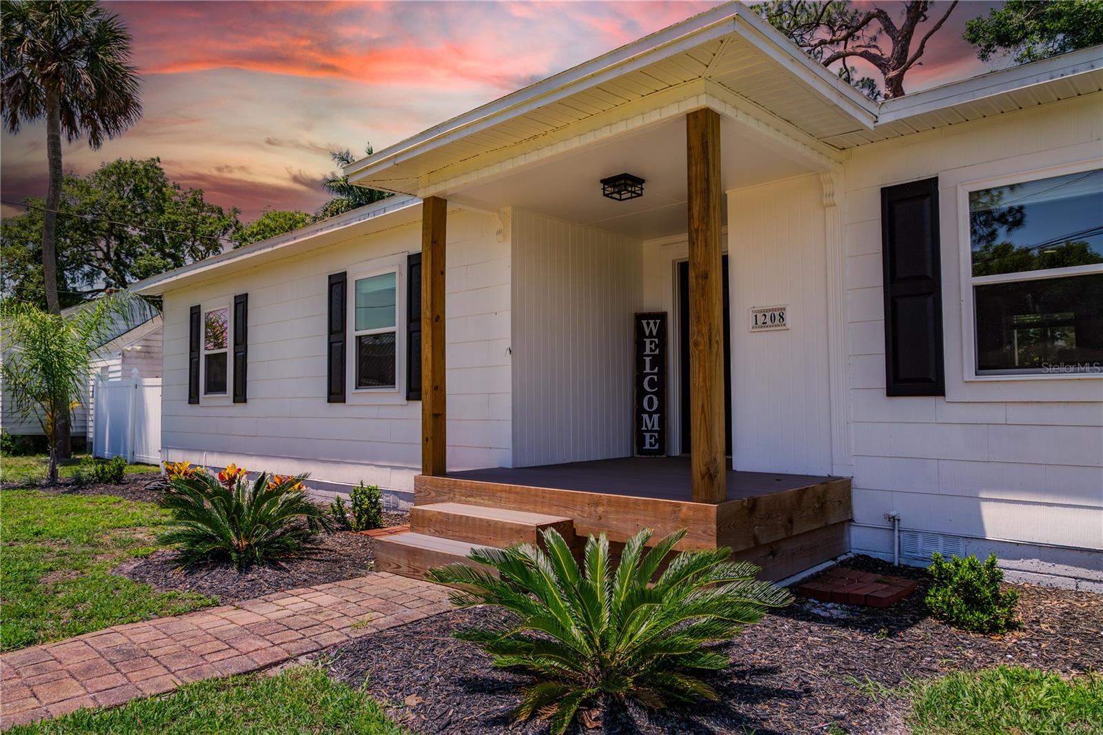 1208 INDIAN RIVER AVE, TITUSVILLE, FL, 32780