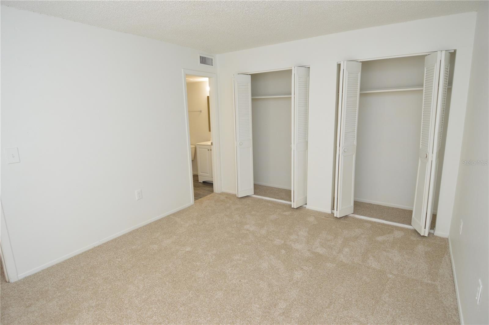 5006 MORRO MANOR DR #305, TAMPA, FL, 33617