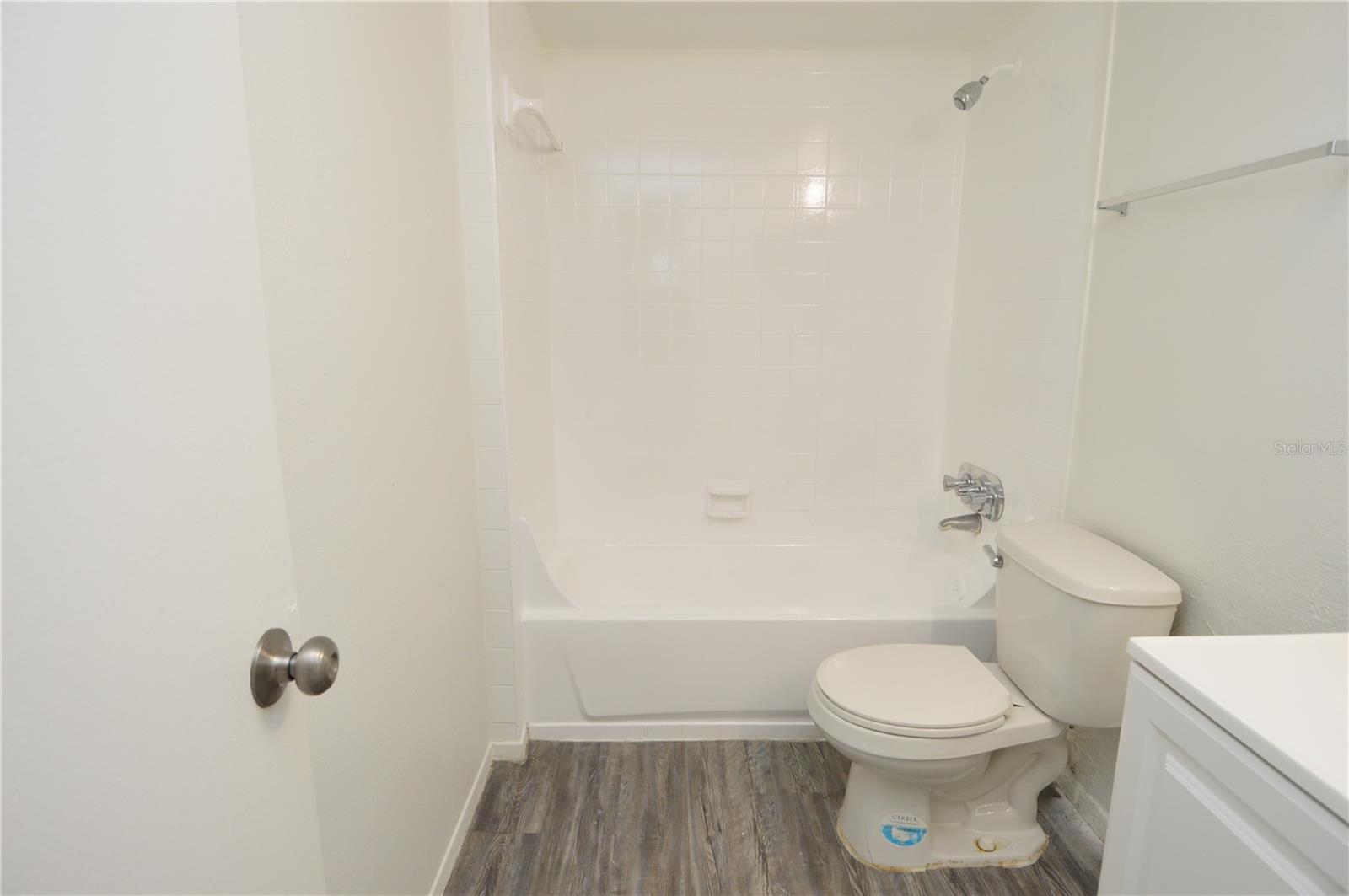 5006 MORRO MANOR DR #305, TAMPA, FL, 33617