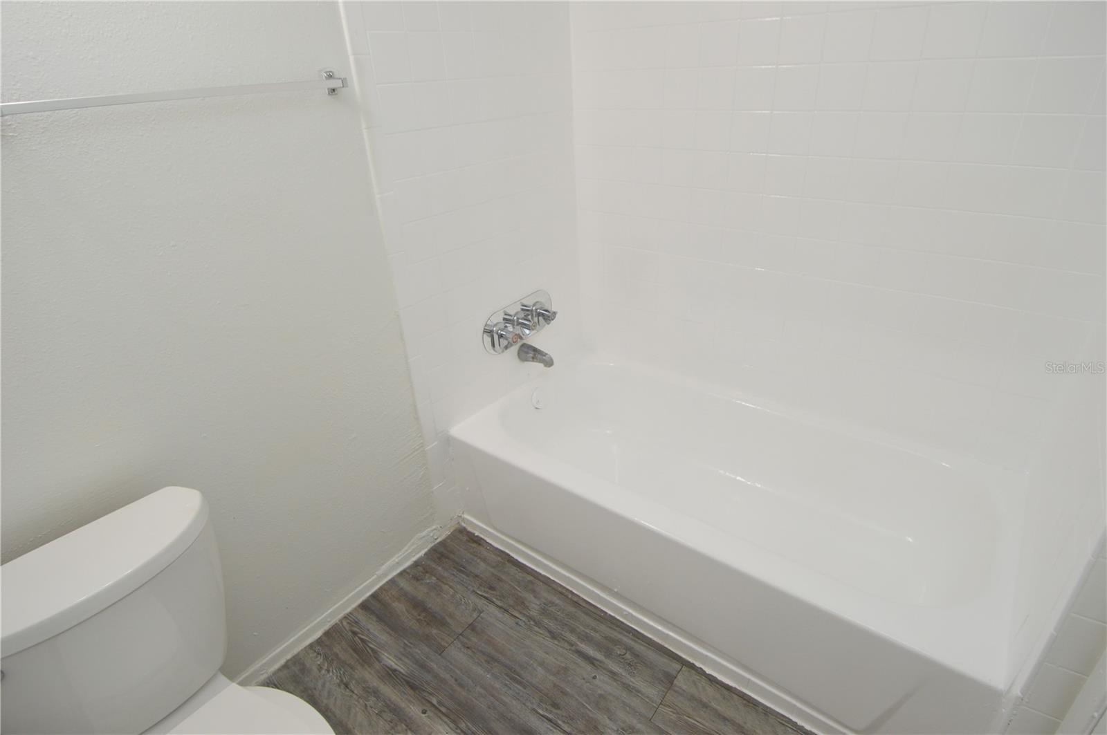 5006 MORRO MANOR DR #305, TAMPA, FL, 33617