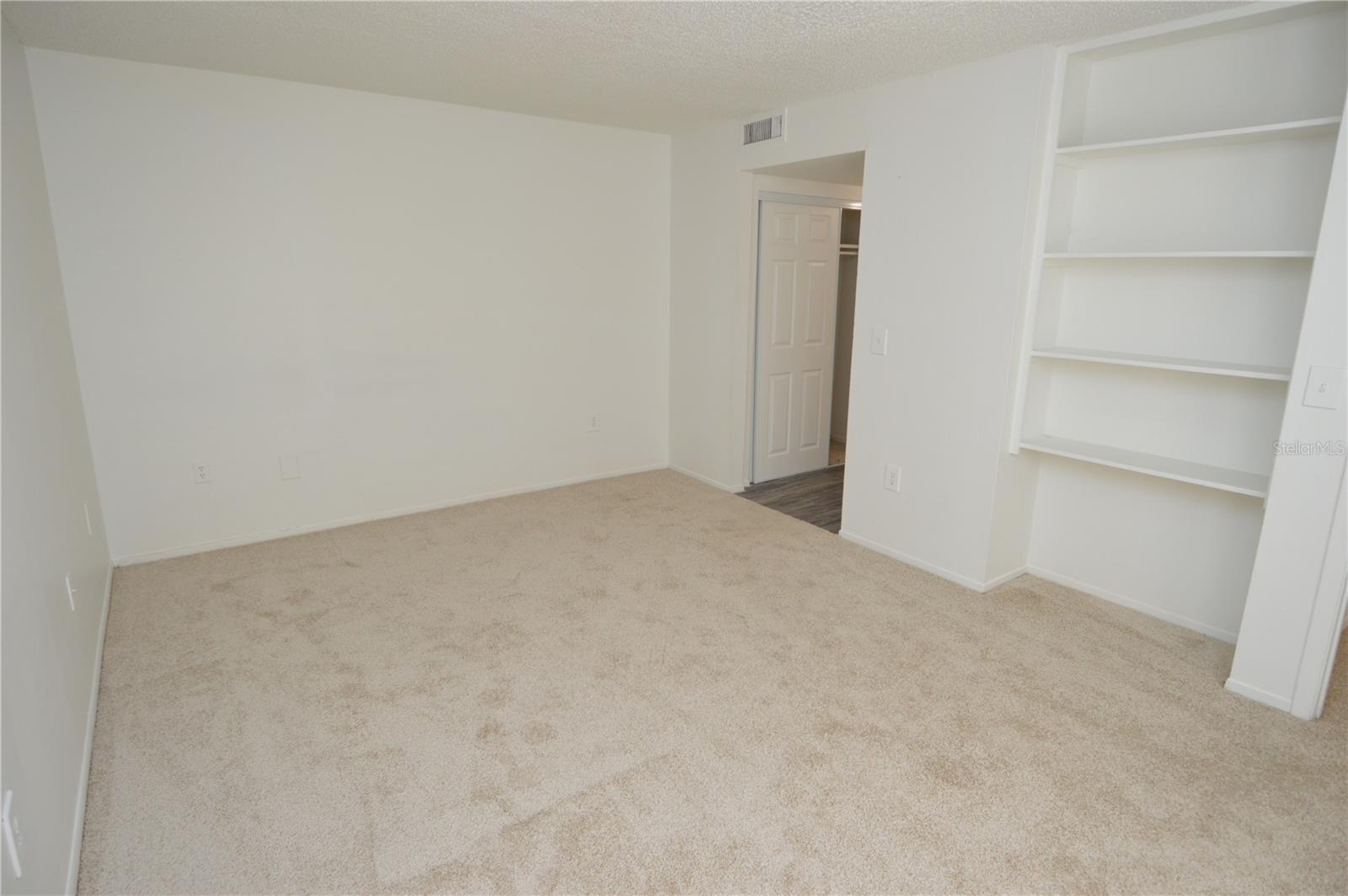 5006 MORRO MANOR DR #305, TAMPA, FL, 33617