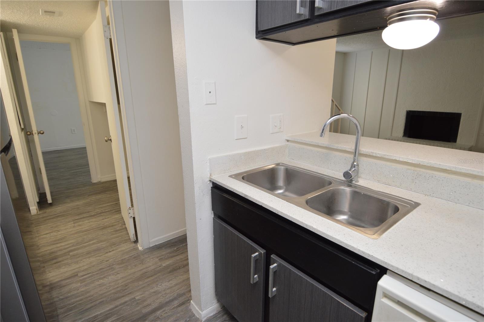 5006 MORRO MANOR DR #305, TAMPA, FL, 33617