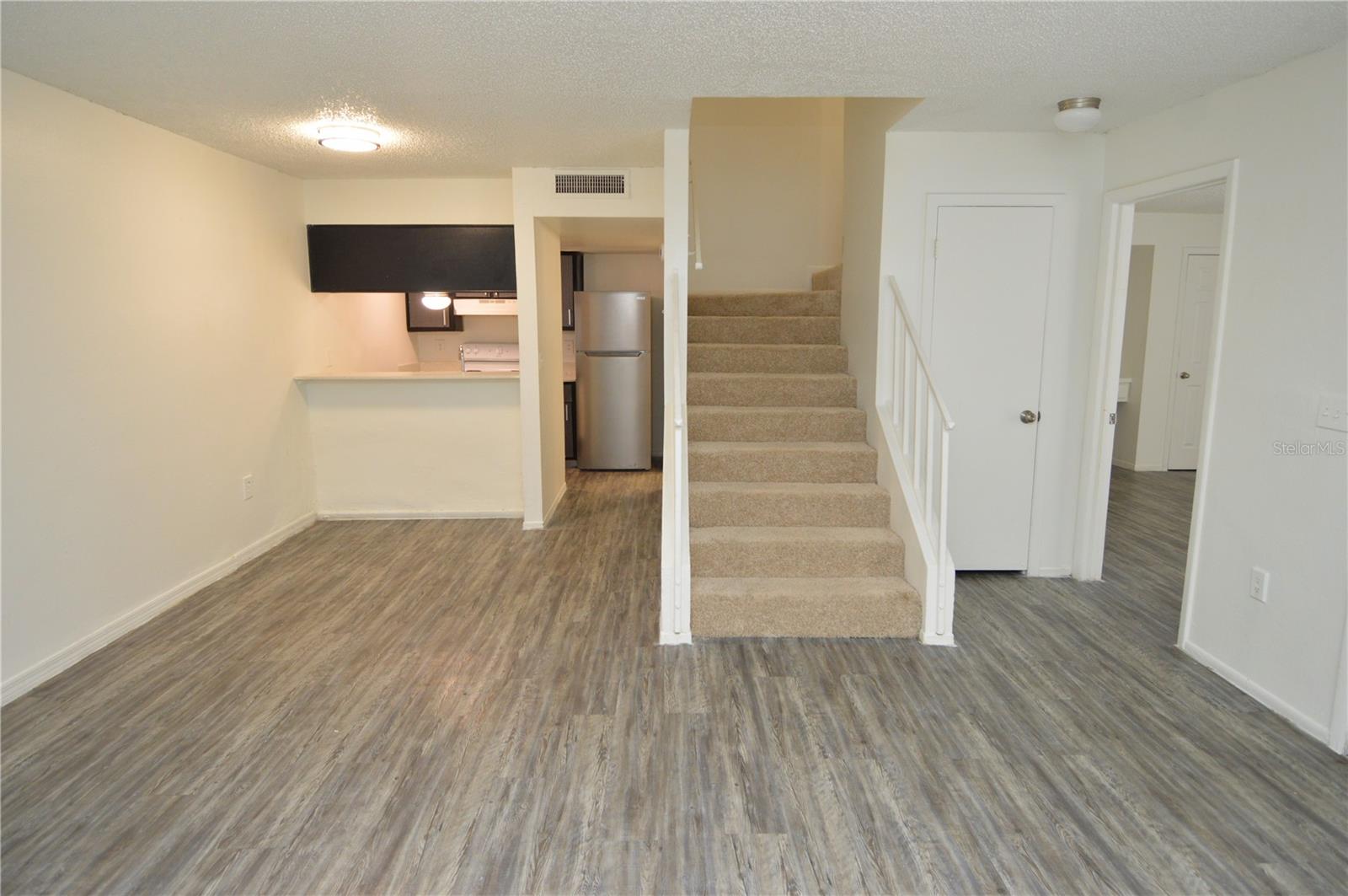 5006 MORRO MANOR DR #305, TAMPA, FL, 33617