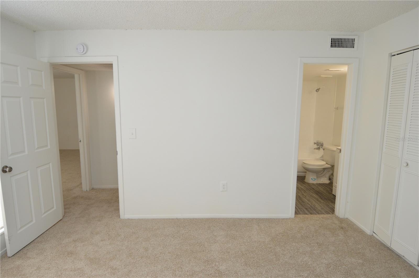 5006 MORRO MANOR DR #305, TAMPA, FL, 33617