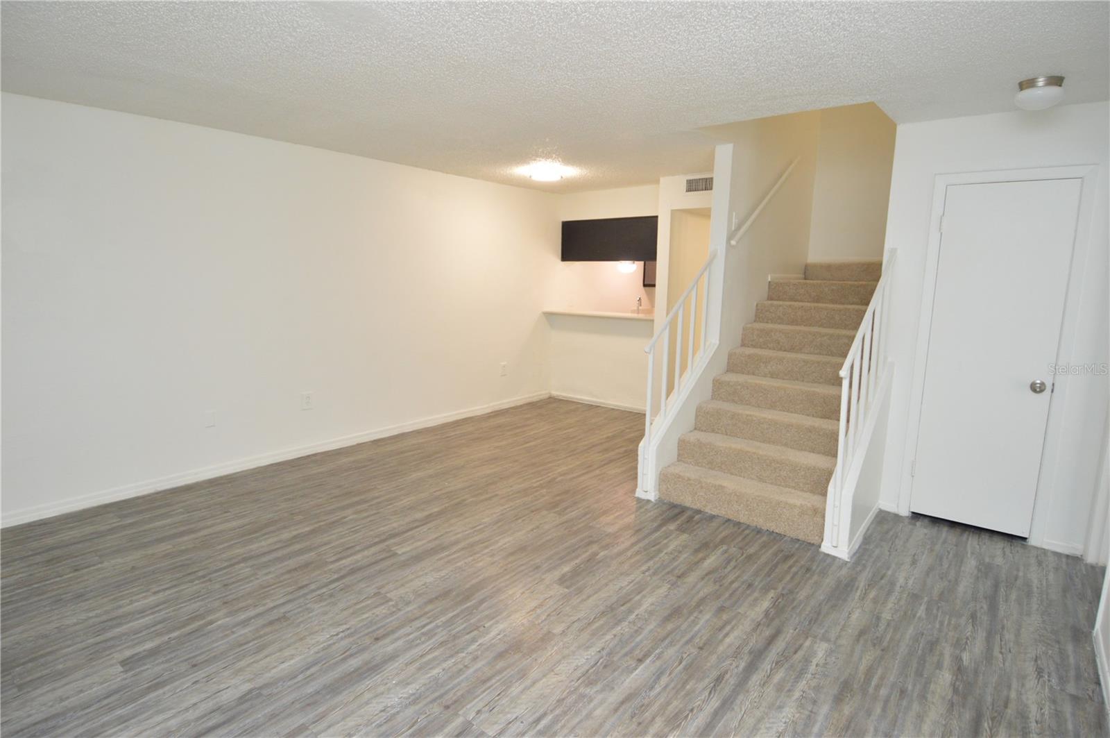 5006 MORRO MANOR DR #305, TAMPA, FL, 33617