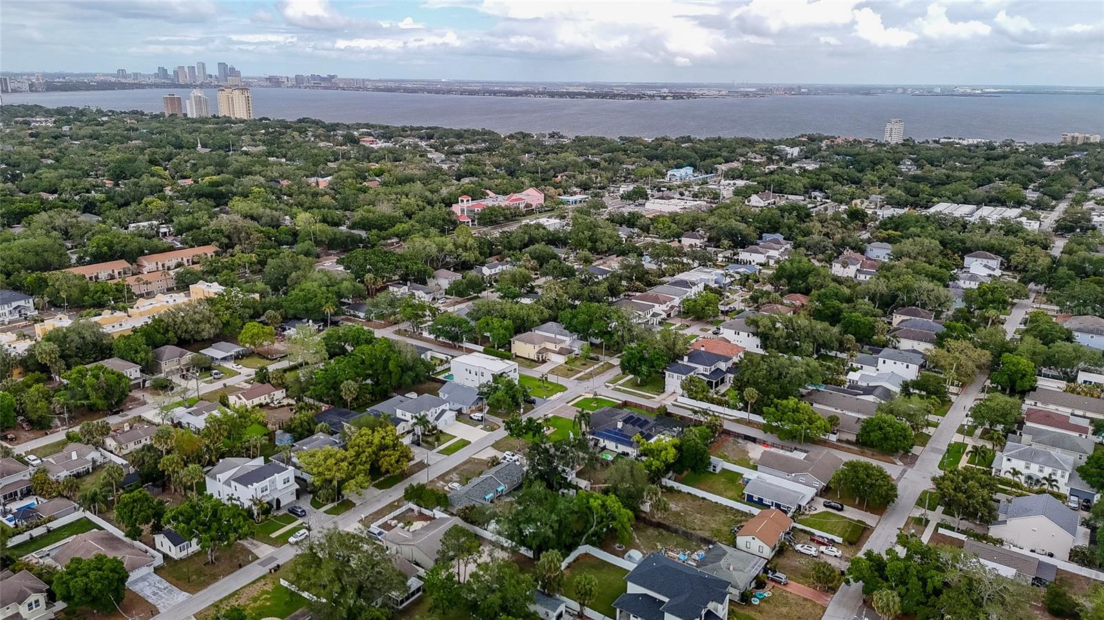 3308 W PAUL AVE, TAMPA, FL, 33611