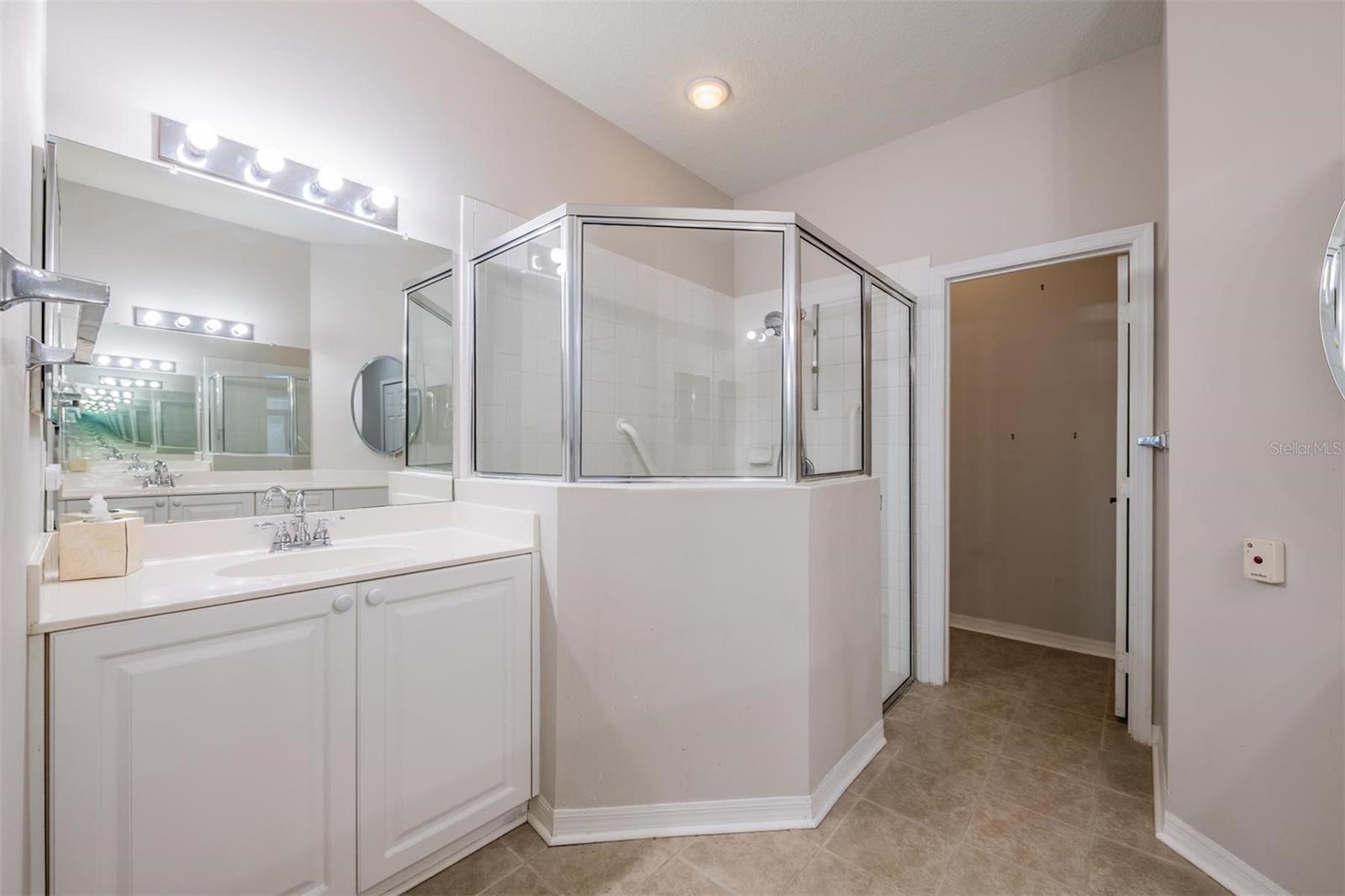 12752 ASTON CREEK DR, TAMPA, FL, 33626