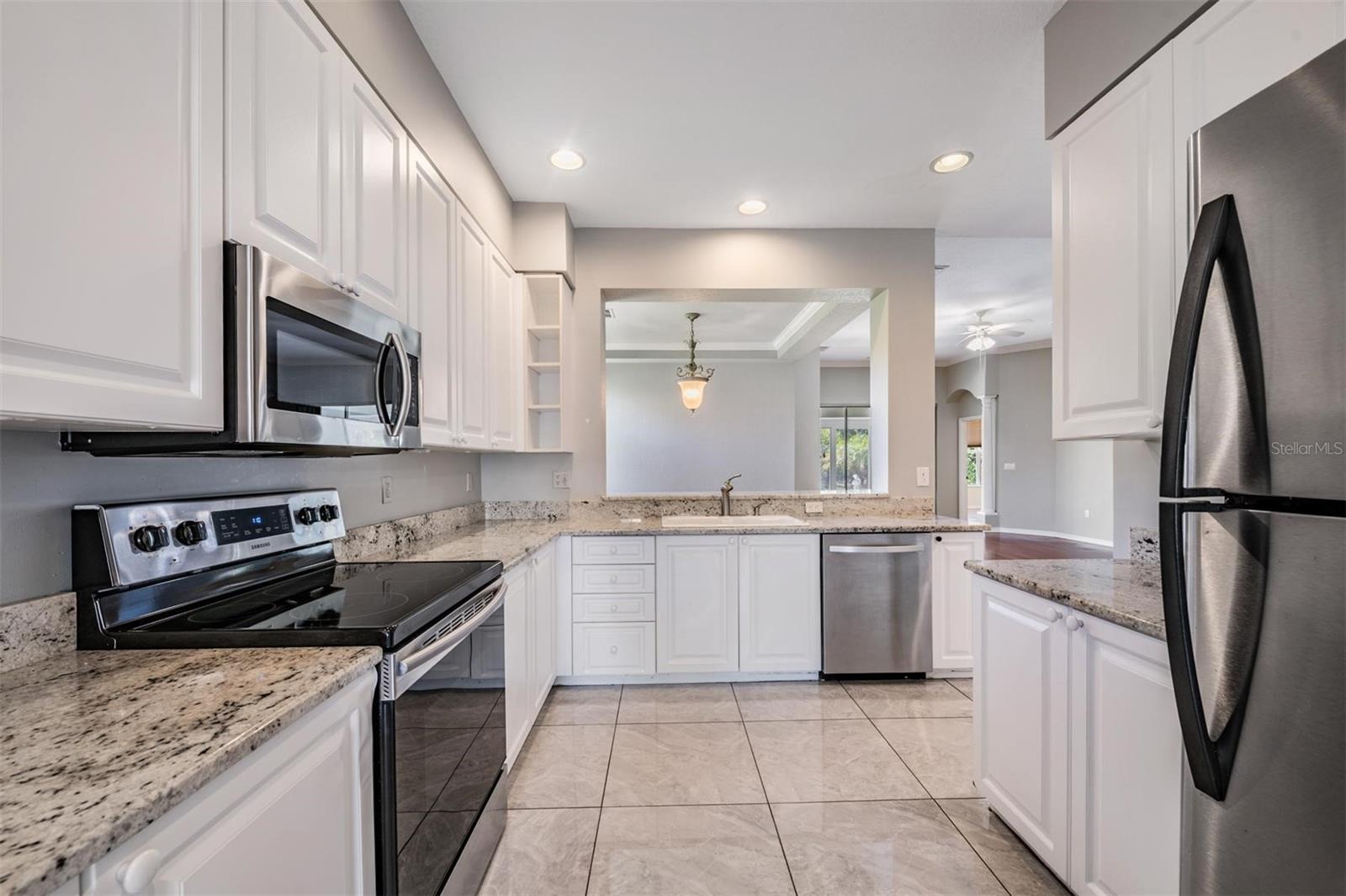 12752 ASTON CREEK DR, TAMPA, FL, 33626