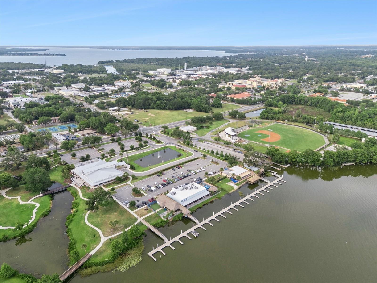 1000 BOYLSTON ST, LEESBURG, FL, 34748