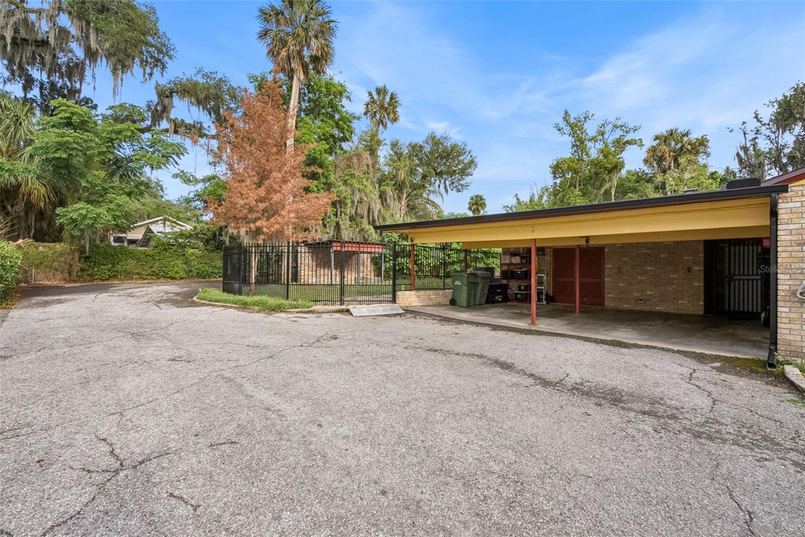 1000 BOYLSTON ST, LEESBURG, FL, 34748