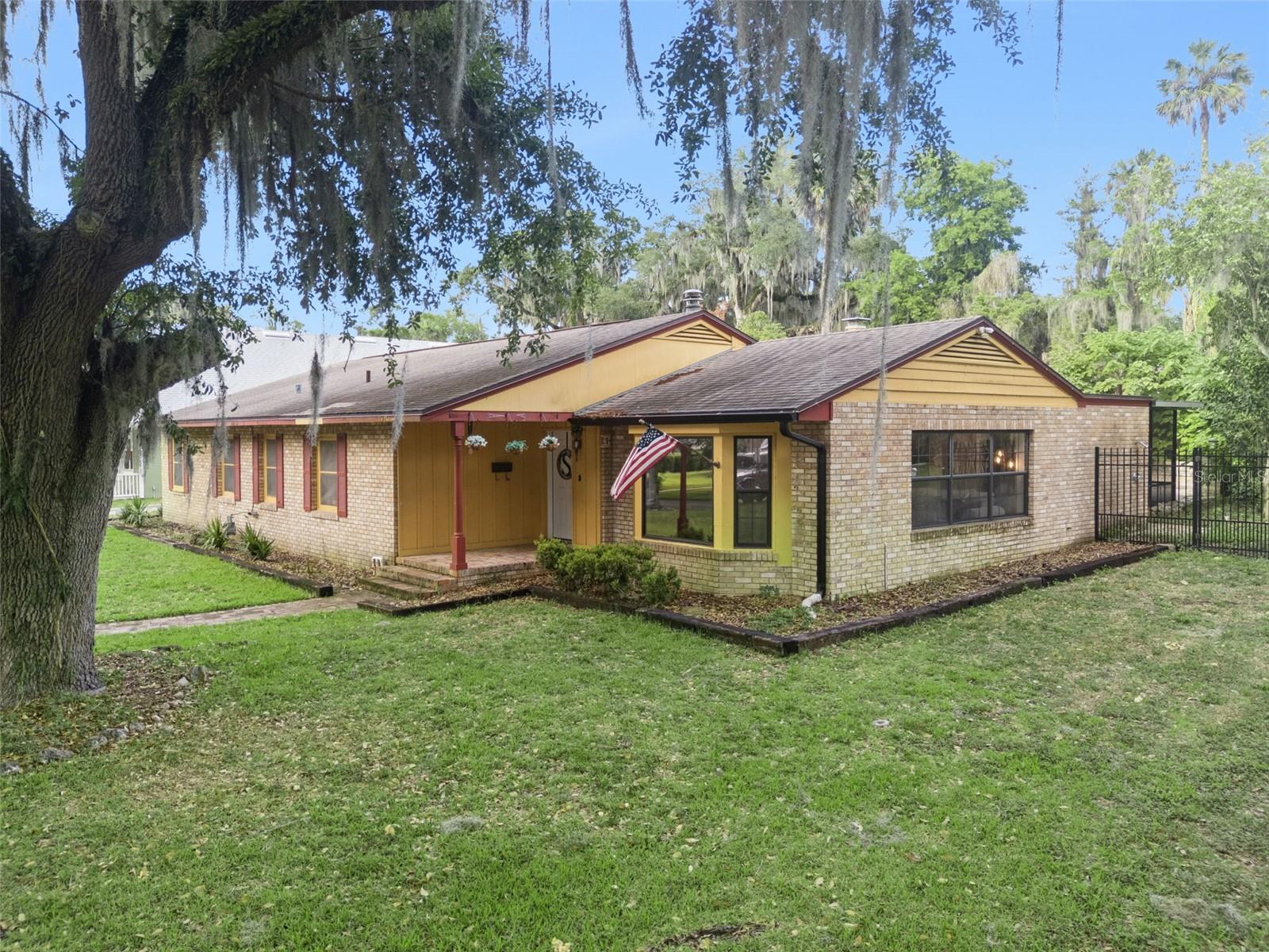 1000 BOYLSTON ST, LEESBURG, FL, 34748