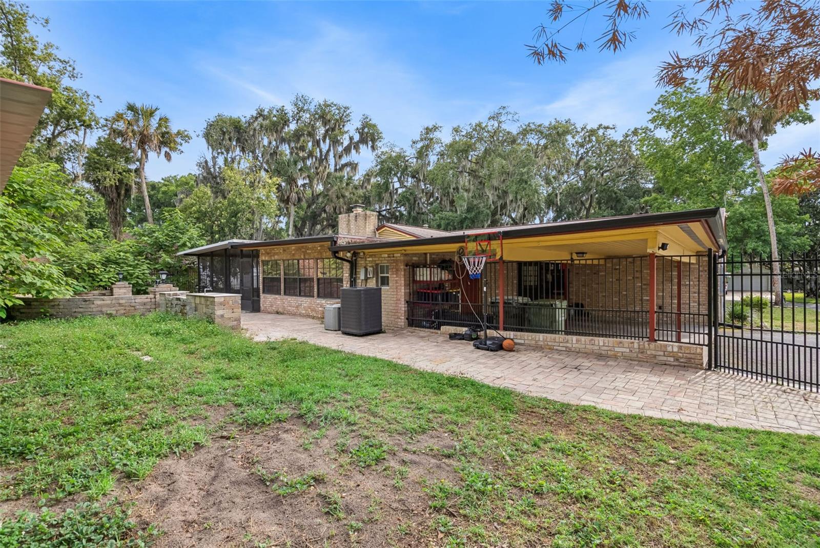 1000 BOYLSTON ST, LEESBURG, FL, 34748