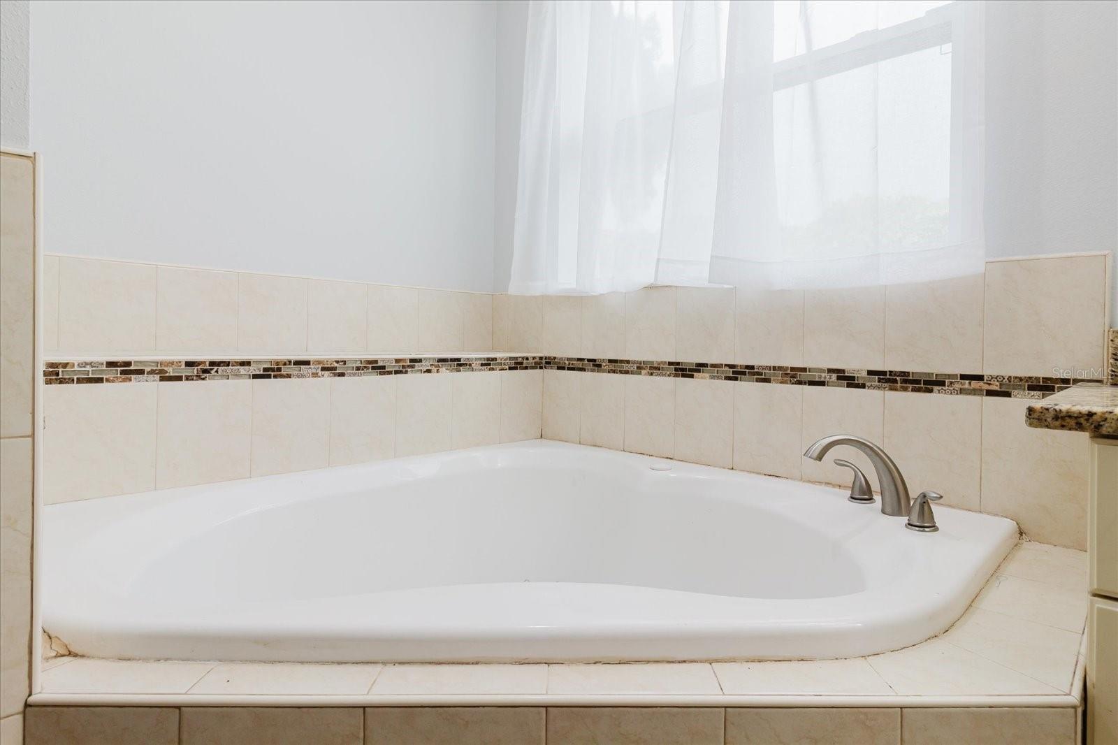 2603 BISMARK DR, VALRICO, FL, 33596