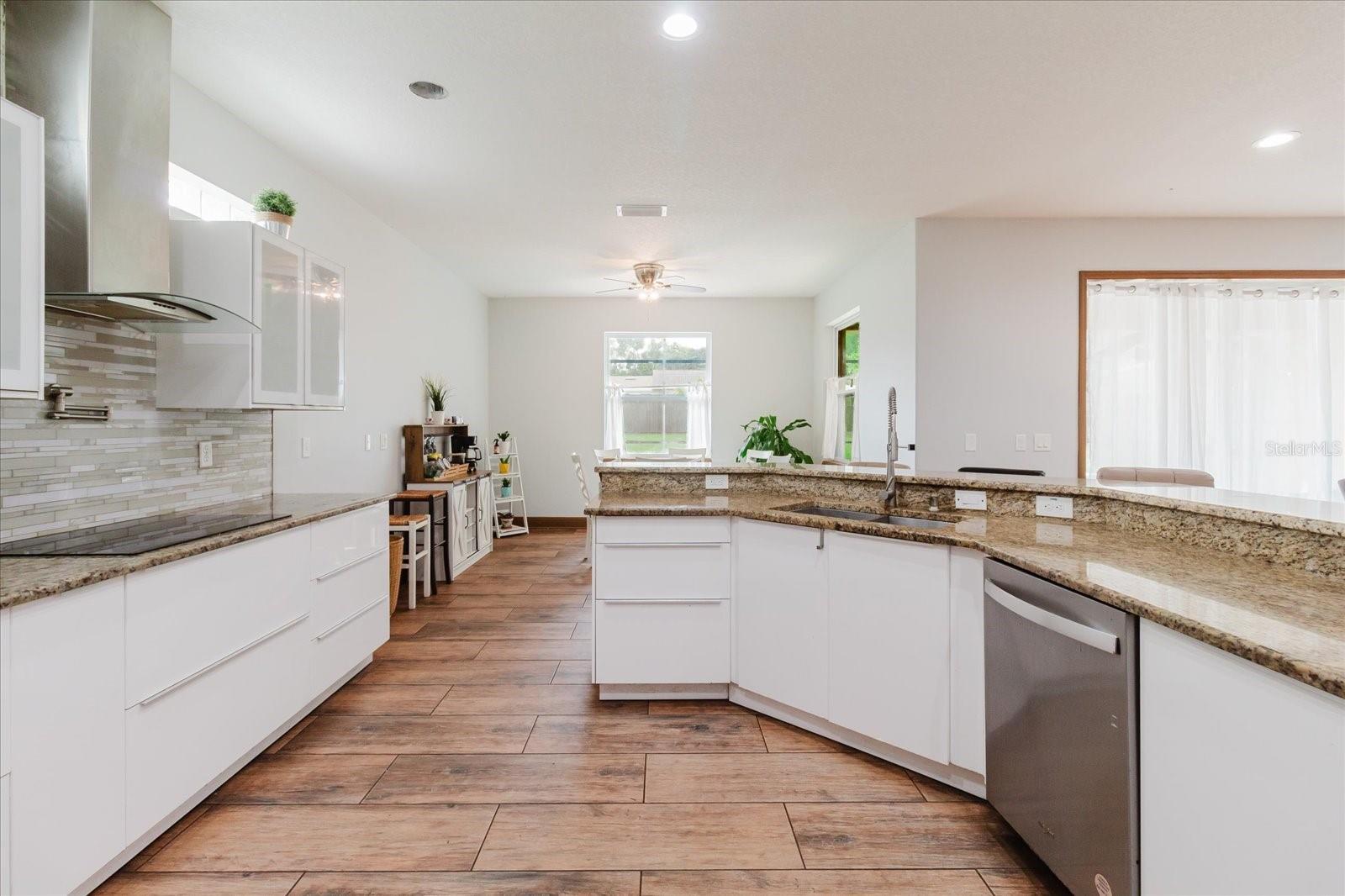 2603 BISMARK DR, VALRICO, FL, 33596