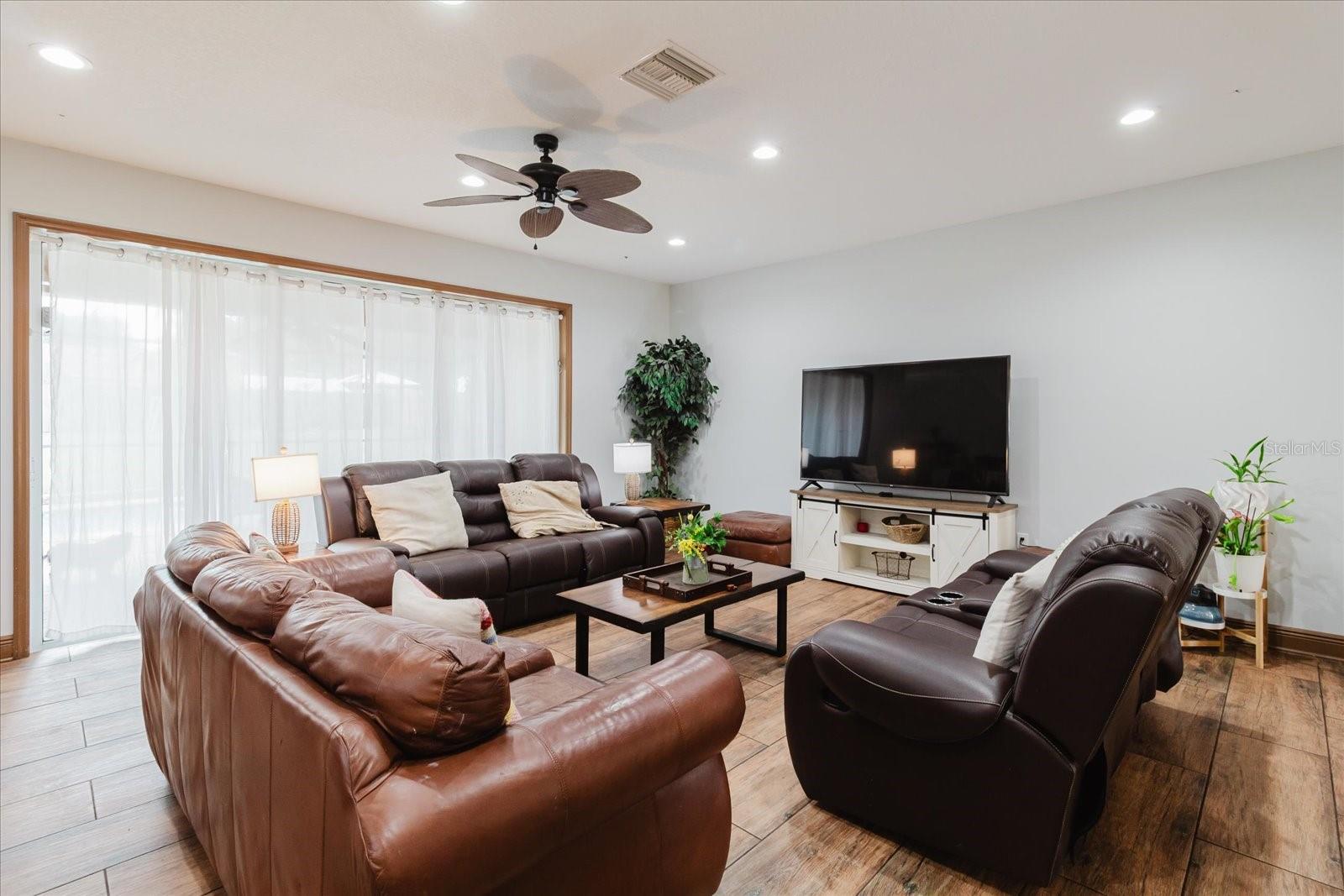 2603 BISMARK DR, VALRICO, FL, 33596