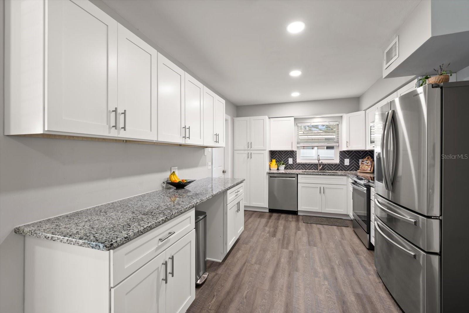 2388 JONES DR, DUNEDIN, FL, 34698