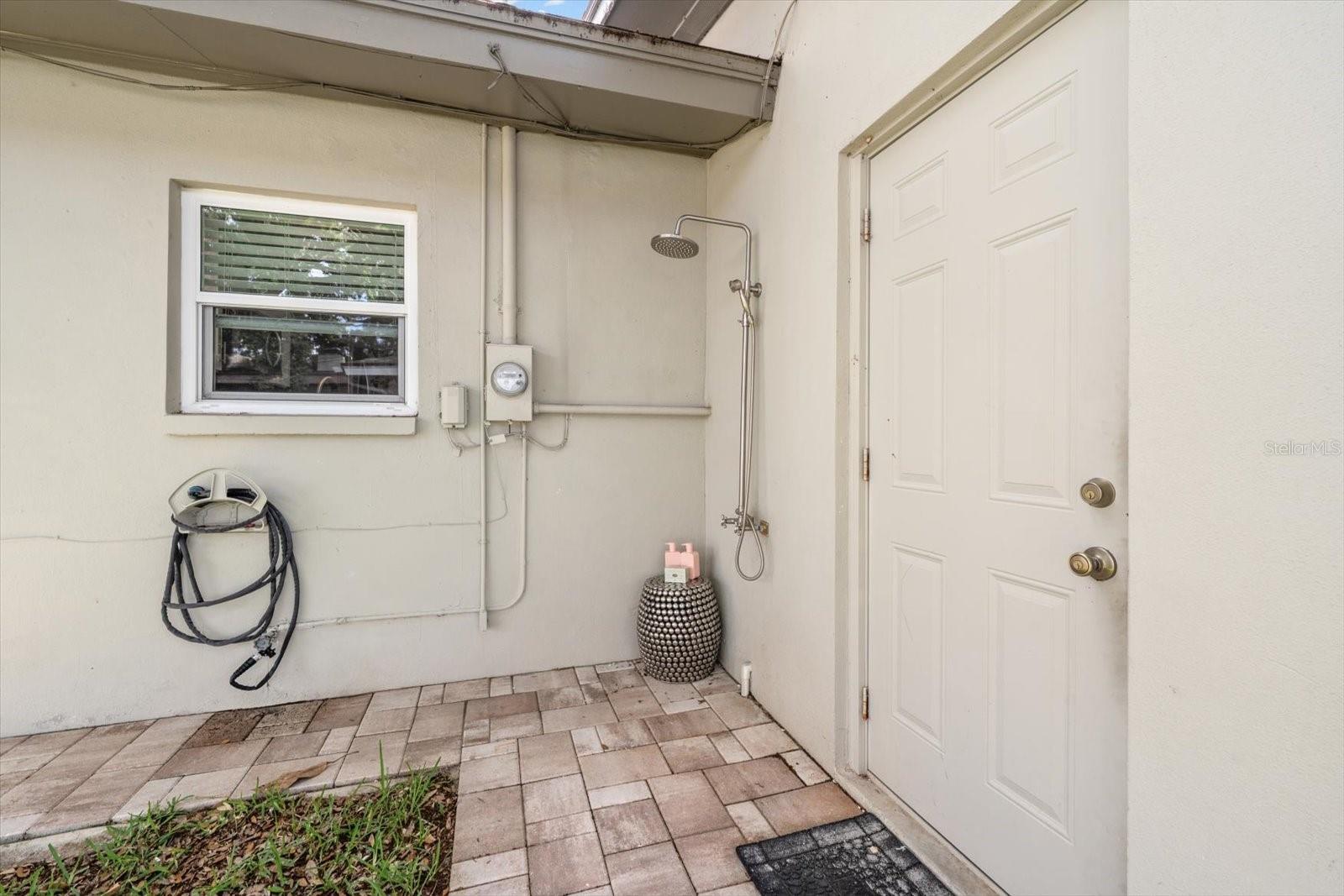 2388 JONES DR, DUNEDIN, FL, 34698