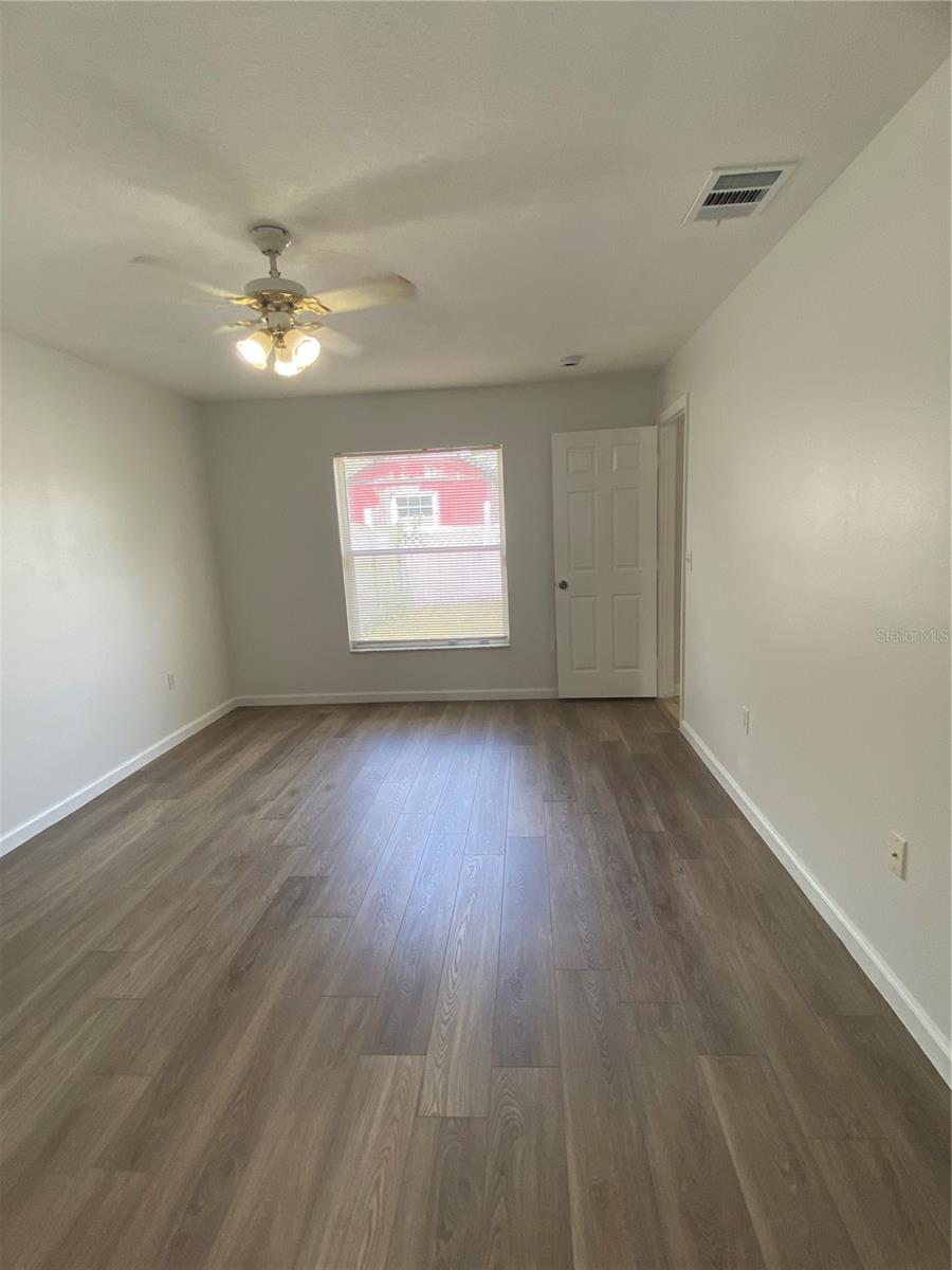 10020 N CONNECHUSETT RD, TAMPA, FL, 33617