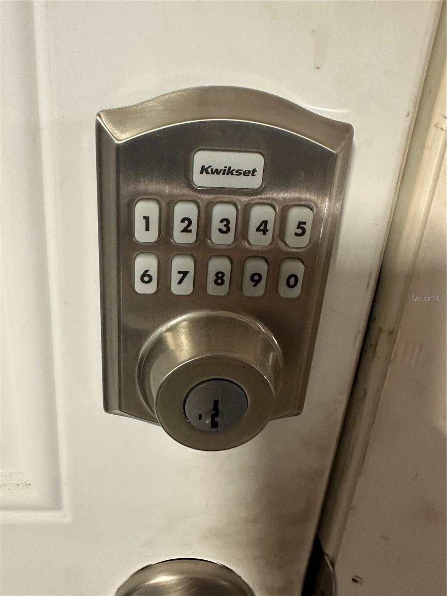 7411 ORANGE CREST CIR, LAKELAND, FL, 33810