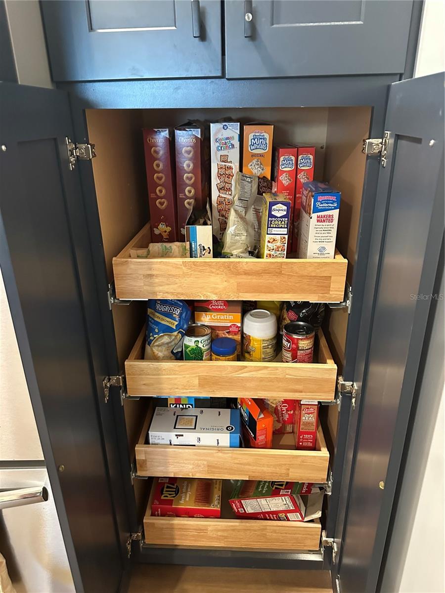 7411 ORANGE CREST CIR, LAKELAND, FL, 33810