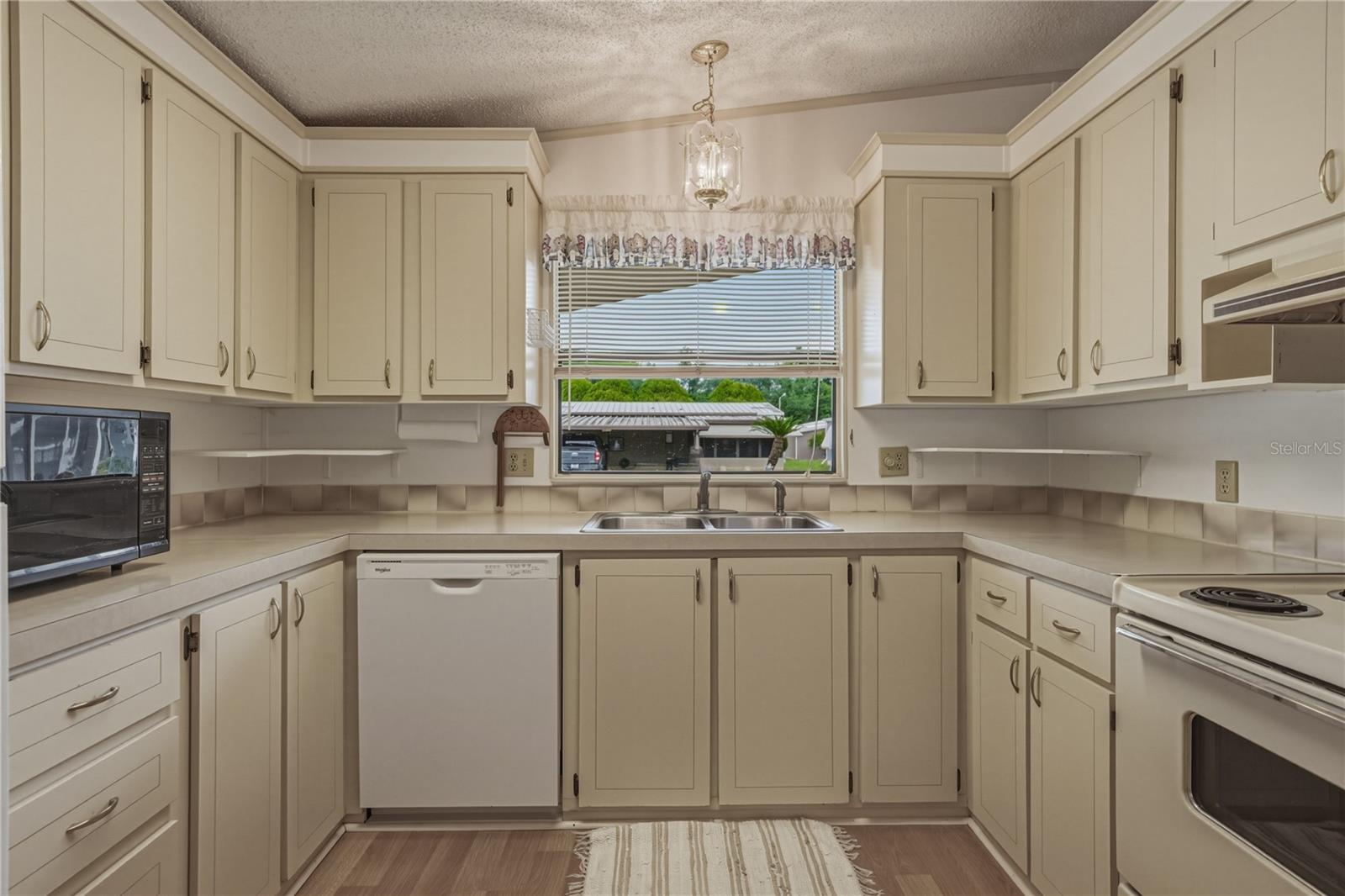 35116 COLONY HILLS DR, ZEPHYRHILLS, FL, 33541