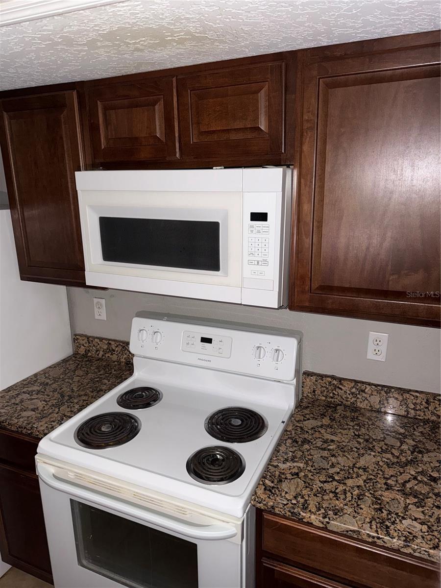 900 LAKE DESTINY RD #B, ALTAMONTE SPRINGS, FL, 32714