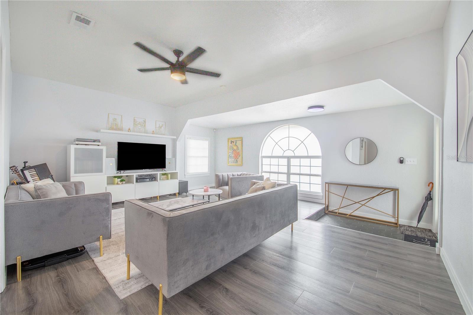 1124 AVENUE F, HAINES CITY, FL, 33844