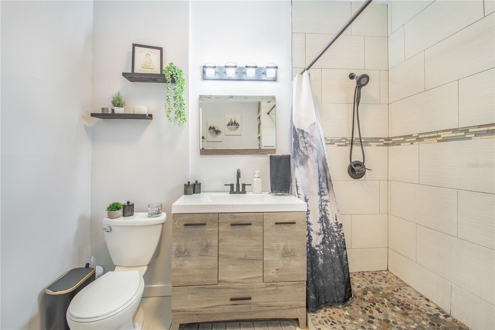 1124 AVENUE F, HAINES CITY, FL, 33844