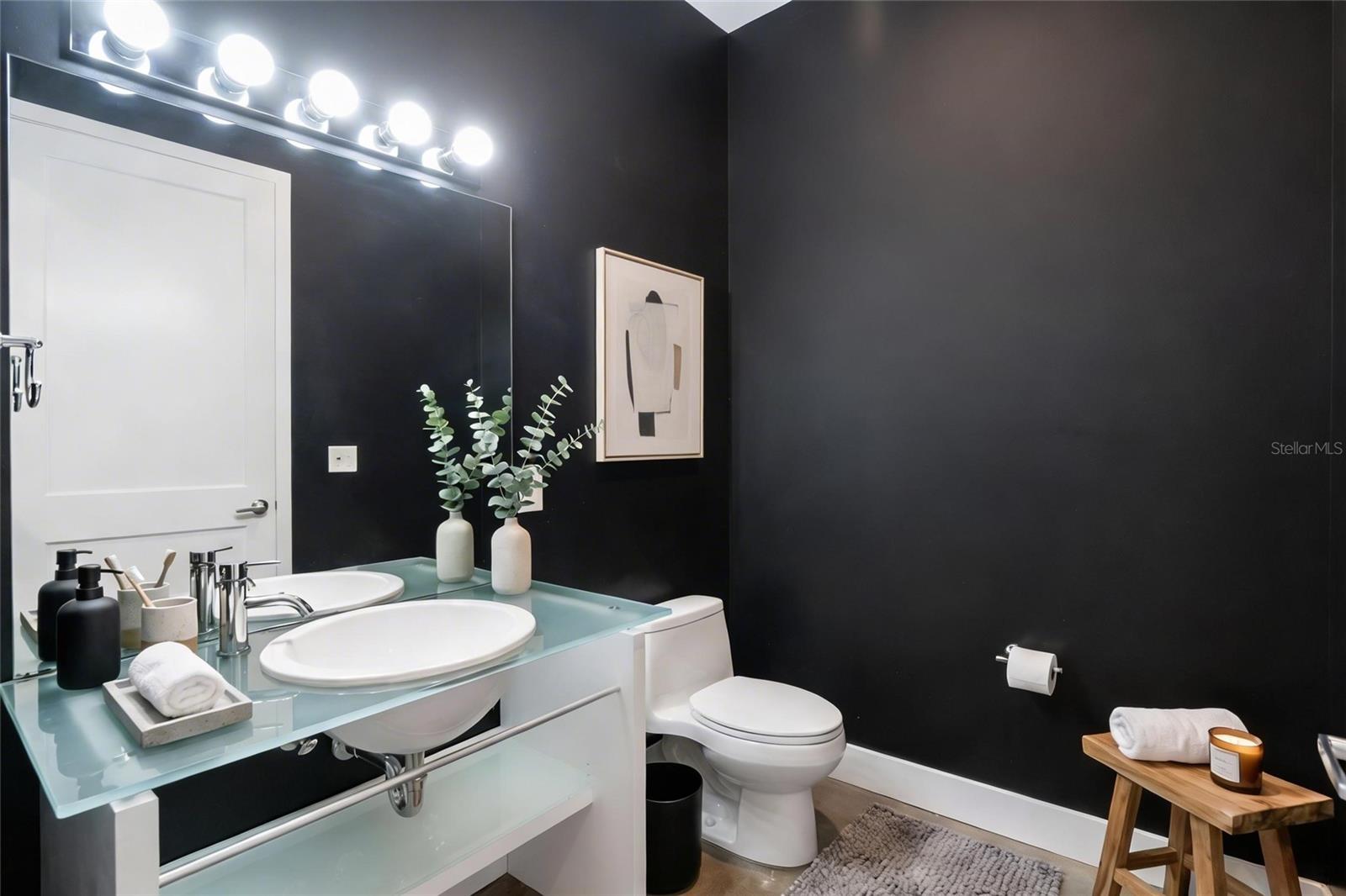 1751 HAWTHORNE ST, SARASOTA, FL, 34239