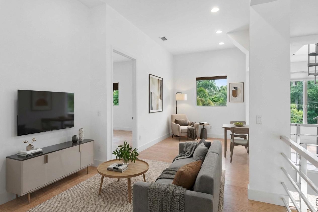 1751 HAWTHORNE ST, SARASOTA, FL, 34239