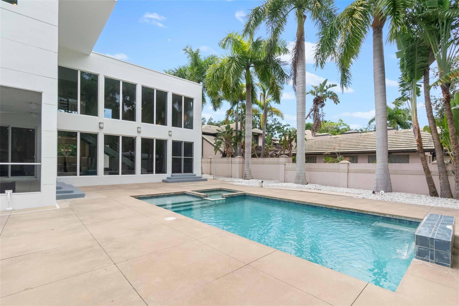 1751 HAWTHORNE ST, SARASOTA, FL, 34239