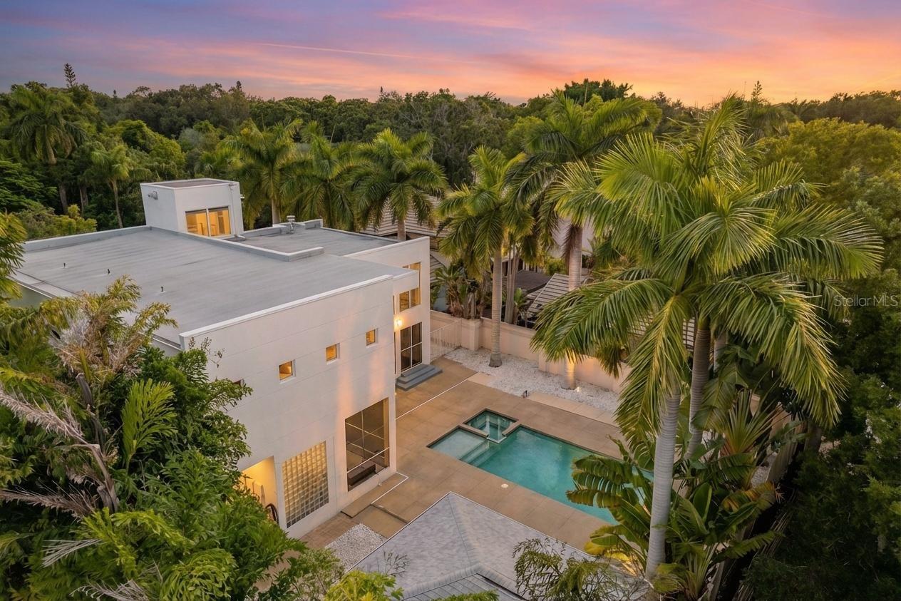 1751 HAWTHORNE ST, SARASOTA, FL, 34239