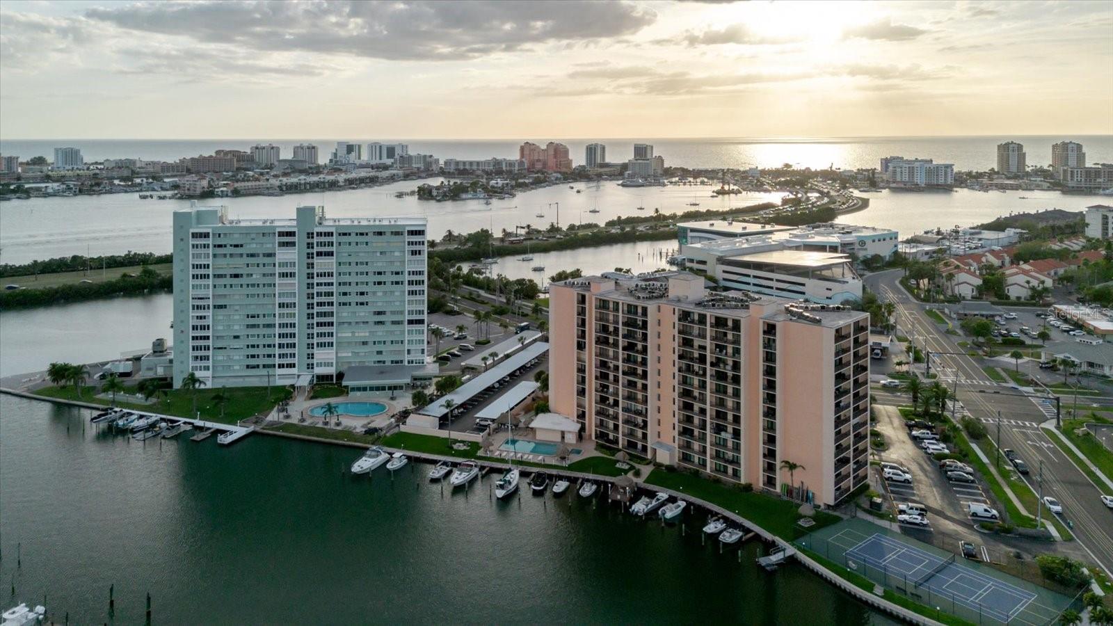 51 ISLAND WAY #801, CLEARWATER BEACH, FL, 33767