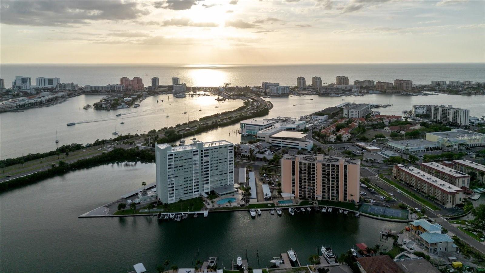 51 ISLAND WAY #801, CLEARWATER BEACH, FL, 33767