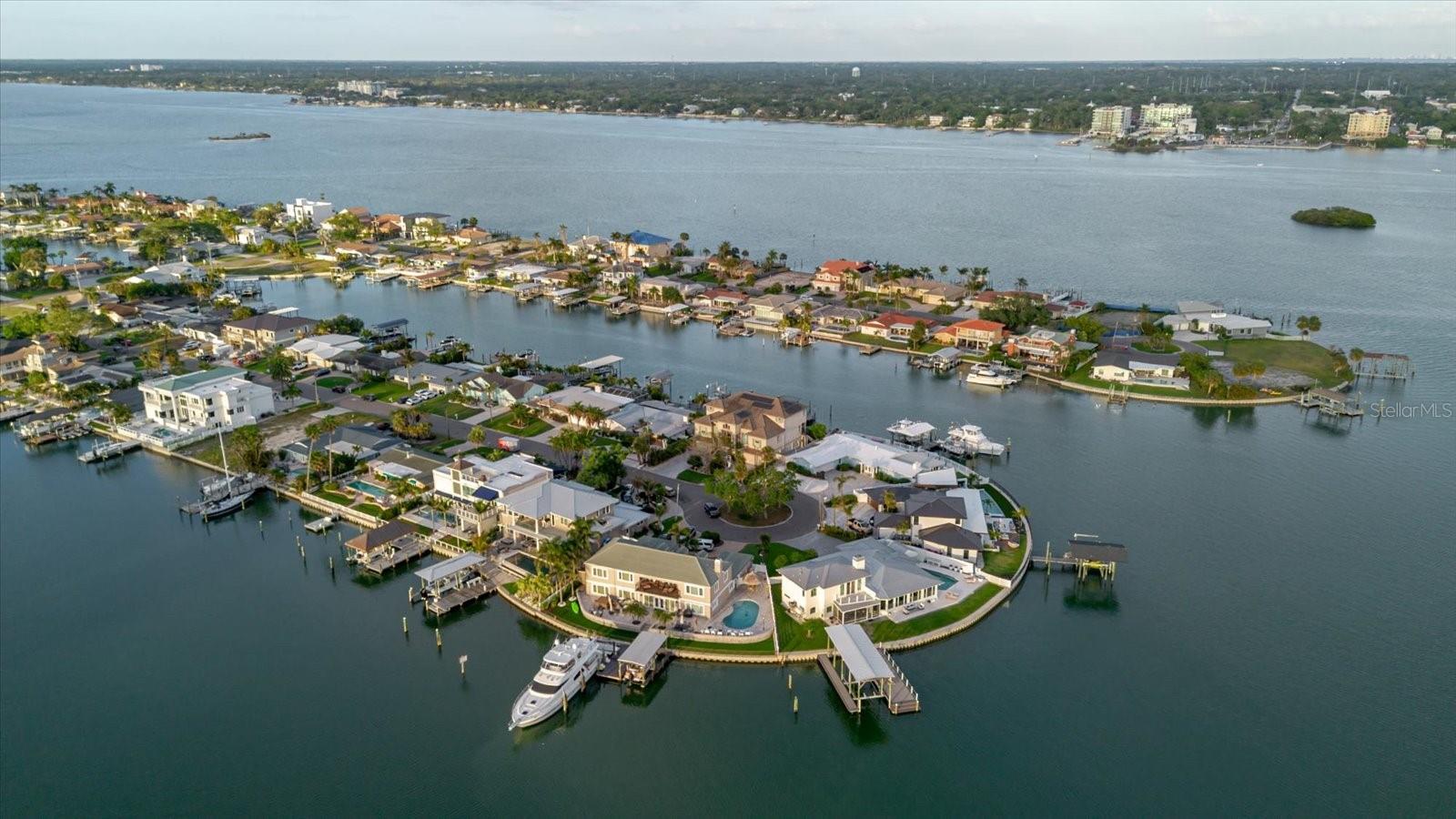 51 ISLAND WAY #801, CLEARWATER BEACH, FL, 33767