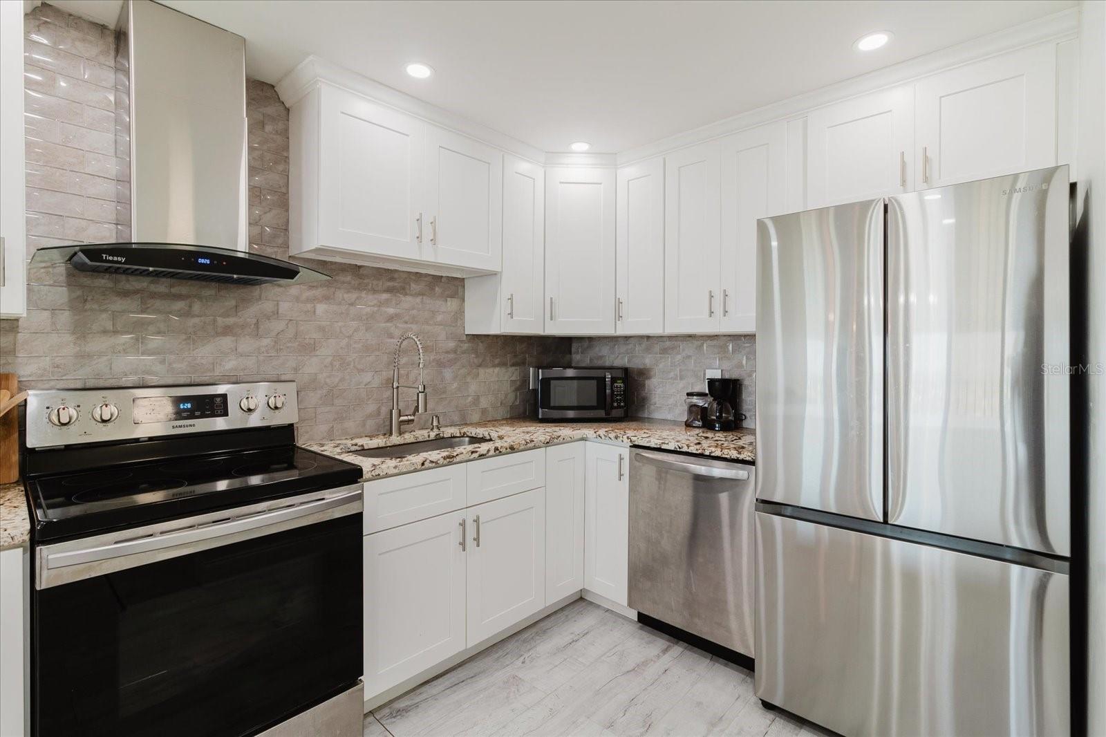 51 ISLAND WAY #801, CLEARWATER BEACH, FL, 33767