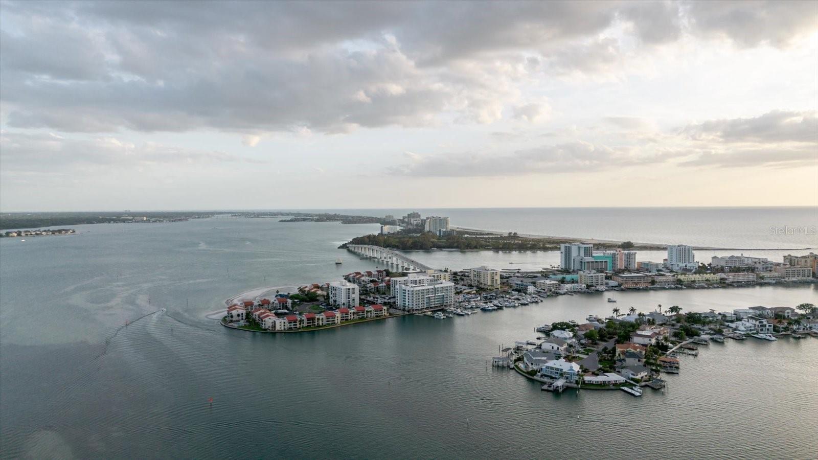 51 ISLAND WAY #801, CLEARWATER BEACH, FL, 33767