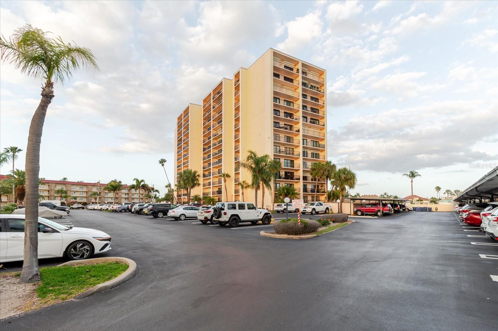 51 ISLAND WAY #801, CLEARWATER BEACH, FL, 33767