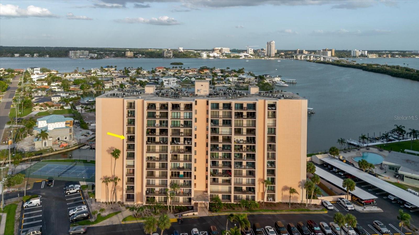 51 ISLAND WAY #801, CLEARWATER BEACH, FL, 33767