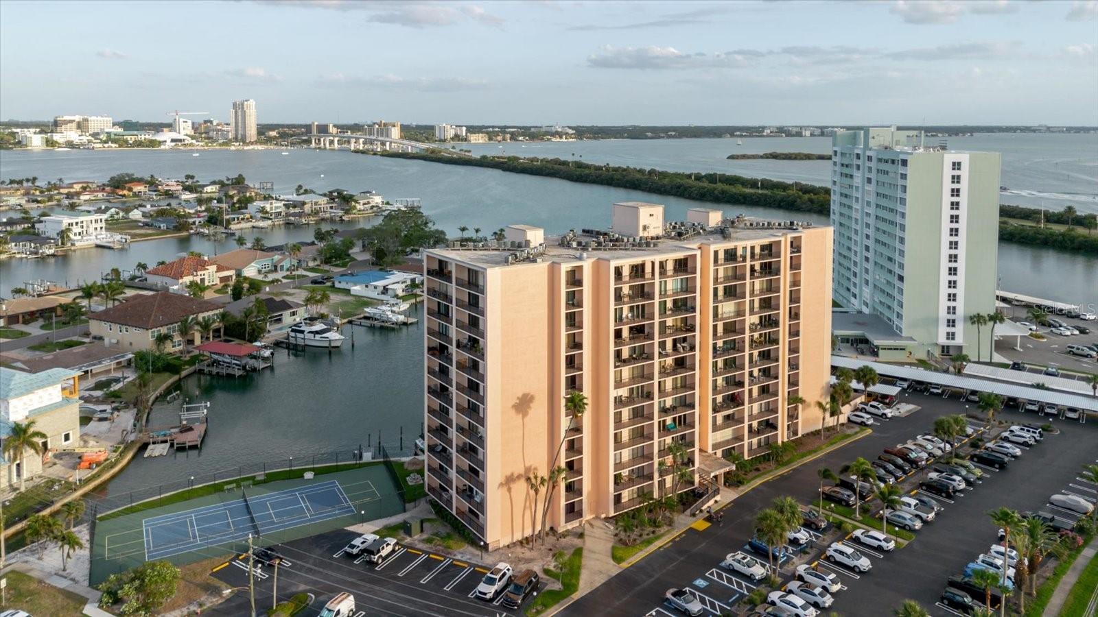 51 ISLAND WAY #801, CLEARWATER BEACH, FL, 33767