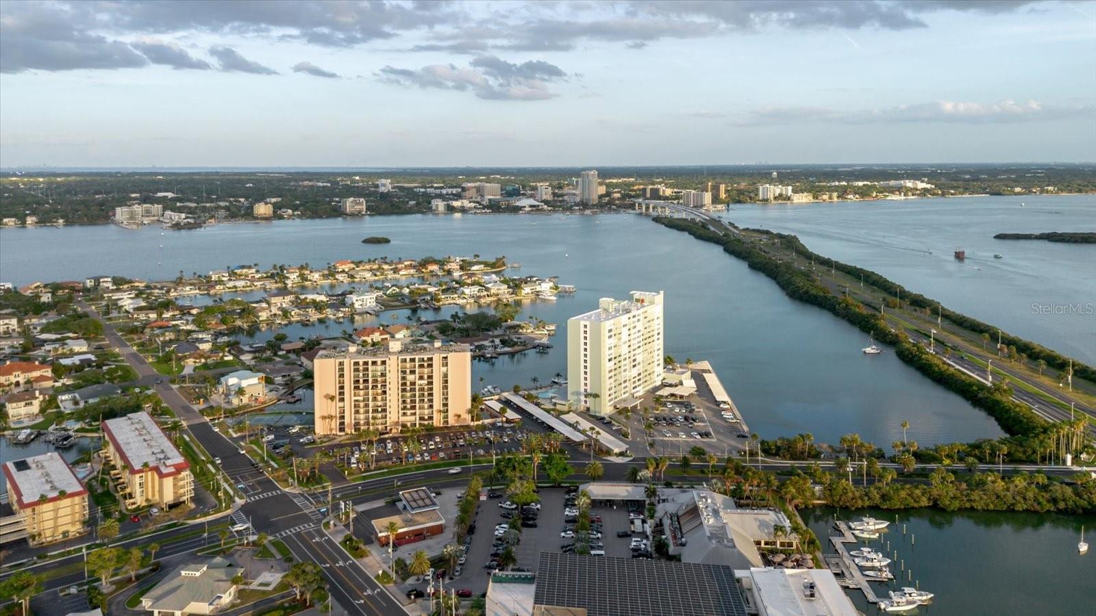 51 ISLAND WAY #801, CLEARWATER BEACH, FL, 33767